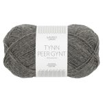 Sandnes Garn Tynn Peer Gynt in dunkles Grau meliert, ideal zum Stricken und Häkeln.