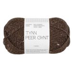 Sandnes Garn Tynn Peer Gynt in dunkler brauner Tweedfarbe.