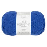 Sandnes Garn Tynn Peer Gynt in leuchtendem Blau, perfekt für Strick- und Häkelprojekte.