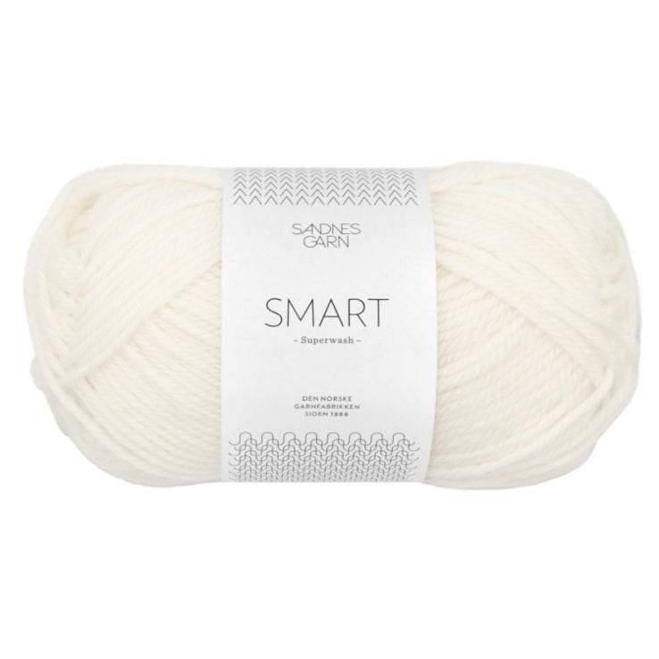 Sandnes Garn Smart – col. 1001 true white Sandnes Garn Smart in true white, ideal für Strick- und Häkelprojekte, Lauflänge 101-150.