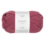 Sandnes Garn Smart Garn in Mauve, ideal zum Stricken und Häkeln.
