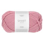 Sandnes Garn Smart Garn in dusty rose, ideal für Strick- und Häkelprojekte.