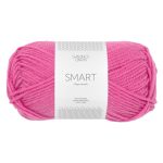 Sandnes Garn Smart in warm pink, ideal für Stricken und Häkeln.