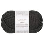 Sandnes Garn Peer Gynt by PetiteKnit in Farbe 3891 dusty noir, perfekt für Strickprojekte.