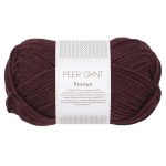 Sandnes Garn Peer Gynt by PetiteKnit in Farbe 4682 velvet fig.