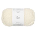 Sandnes Garn Sisu in natural white, ideal für Stricken und Häkeln.