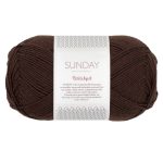Sandnes Garn Sunday by PetiteKnit in der Farbe Cacao Nibs, perfekt für Strick- und Häkelprojekte.