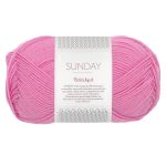 Sandnes Garn Sunday by PetiteKnit in Flamingo, weiches Garn zum Stricken und Häkeln.