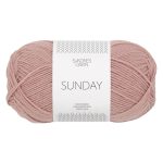 Sandnes Garn Sunday Wolle in dusty rose, ideal zum Stricken und Häkeln.