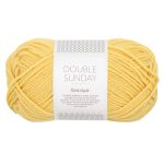 Sandnes Garn Double Sunday von PetiteKnit in der Farbe pineapple.