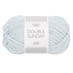 Sandnes Garn Double Sunday in Arctic Ice, perfekt für Stricken und Häkeln.