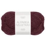 Sandnes Garn Alpakka Folgetrad in tiefem Burgund, perfekt für Strick- und Häkelprojekte.