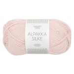 Sandnes Garn Alpakka Silke in zartem Pink, perfekt für Strick- und Häkelprojekte.