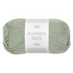 Sandnes Garn Alpakka Silke in dusty light green, weiches Garn für Stricken und Häkeln.
