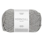 Sandnes Garn Merinoull in Grau, ideal zum Stricken und Häkeln.