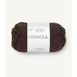 Sandnes Garn Merinoull in dunkles Braun, perfekt zum Stricken und Häkeln.