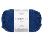 Sandnes Garn Merinoull in col. 5846 true blue für Stricken und Häkeln.