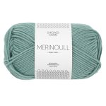 Sandnes Garn Merinoull in Petrol, ideal zum Stricken und Häkeln.