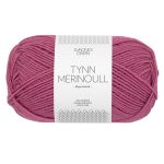 Sandnes Garn Tynn Merinoull in der Farbe Heathen, ideal zum Stricken und Häkeln.