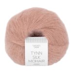 Sandnes Garn Tynn Silk Mohair in zartem Powder Pink, weiches Garn für Strickprojekte.