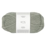 Sandnes Garn Kos in Dusty Light Green, ideal für Strick- und Häkelprojekte.