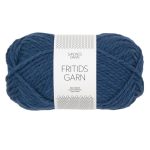 Sandnes Garn Fritidsgarn in Dunkelblau, ideal zum Stricken und Häkeln.