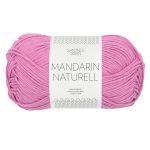 Sandnes Garn Mandarin Naturell in Shocking Pink, ideal für Strick- und Häkelprojekte.