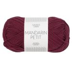 Sandnes Garn Mandarin Petit in Deep Burgundy, ideal zum Stricken und Häkeln.