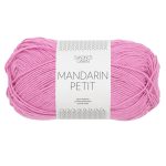 Sandnes Garn Mandarin Petit in Shocking Pink, ideal zum Stricken und Häkeln.