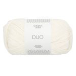 Sandnes Garn Duo Wolle in Weiß, ideal für Stricken und Häkeln.