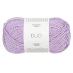 Sandnes Garn Duo Wolle in Lilac, perfekt zum Stricken und Häkeln.