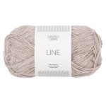 Sandnes Garn Line Wolle in Light Beige, perfekt für Strick- und Häkelprojekte.