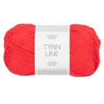 Sandnes Garn Tynn Line in der Farbe Flame Scarlet, perfekt für Strick- und Häkelprojekte.