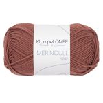 Sandnes Garn KlompeLOMPE Merinoull in Plum Rose, ideal zum Stricken und Häkeln.