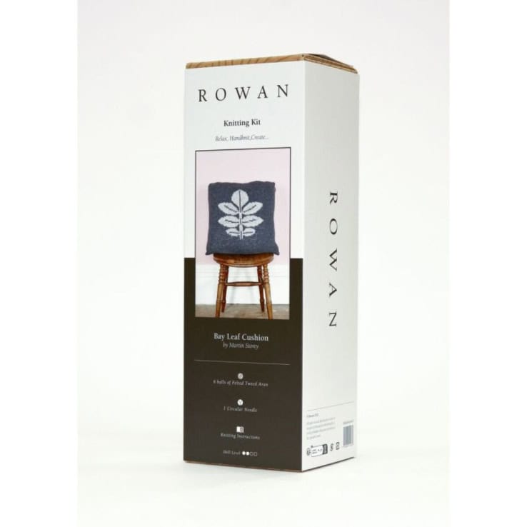 Rowan Knitting Kit Cushion Bay Leaf Rowan Knitting Kit Cushion Bay Leaf – Bild 1