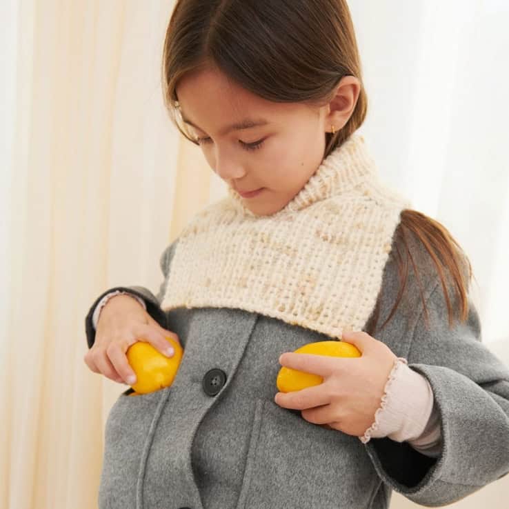THEO NECK JUNIOR Strickset THEO NECK mit Garn und Anleitung – Bild 1