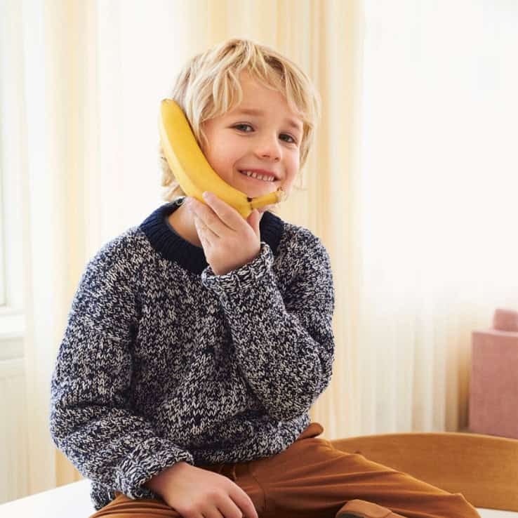 FINNICK SWEATER JUNIOR Strickset FINNICK SWEATER mit Garn und Anleitung – Bild 1
