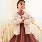 Strickset LILLY BLOUSE (2401-07) mit Garn und Anleitung – Bild 2