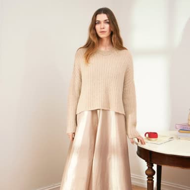 Sandnes Garn Hilda Pullover aus Wolle, für mittleres Niveau, in Beige.