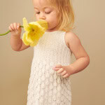 Strickset -LILJA DRESS BABY mit Garn und Anleitung – Bild 5