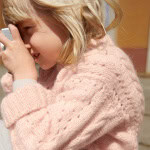 Strickset CORNELIA SWEATER JUNIOR mit Garn und Anleitung – Bild 3
