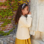 Strickset CORNELIA CARDIGAN JUNIOR mit Garn und Anleitung – Bild 2