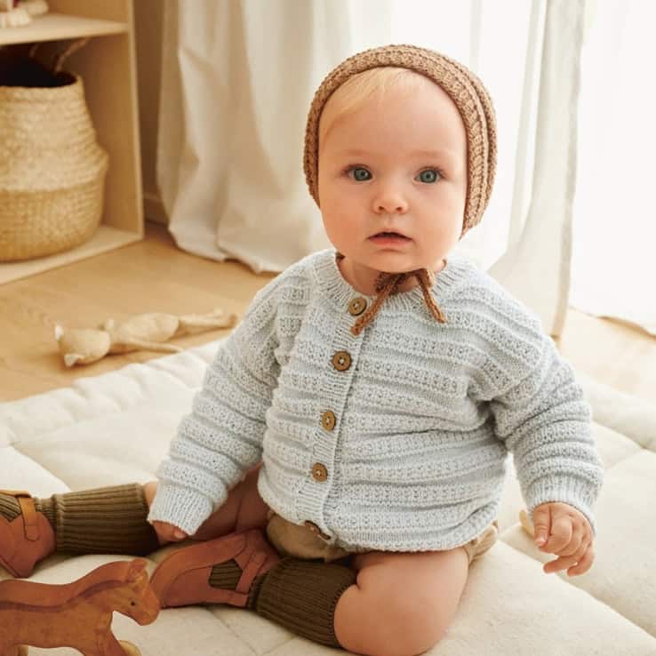 Fillip Pants Baby Strickset FILLIP PANTS mit Garn und Anleitung – Bild 1
