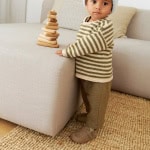 Strickset PASCAL SWEATER BABY mit Garn und Anleitung – Bild 2