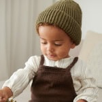 Strickset BEANIE BABY (2413-08) mit Garn und Anleitung