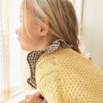 Strickset CORA SLIPOVER JUNIOR mit Garn und Anleitung – Bild 2