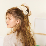 Strickset FLEUR SCRUNCHIE mit Garn und Anleitung – Bild 2
