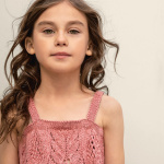Strickset SUMMER DRESS JUNIOR mit Garn und Anleitung
