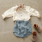 Strickset LEO TEE BABY & LEO BLOOMER mit Garn und Anleitung – Bild 9