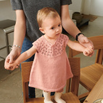 Strickset INDY DRESS BABY mit Garn und Anleitung – Bild 2
